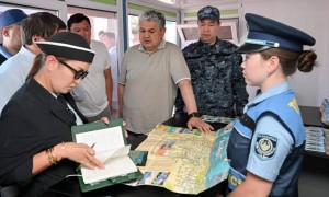 Вице-премьер Алакөл жағалауының жерді пайдалану картасымен танысты