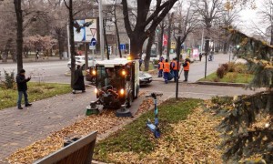 Алматыда аулалар мен көшелерді нашар тазалаған мердігерлерге айыппұл салынады