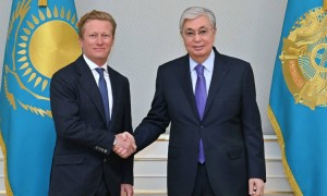 Президент Қасым-Жомарт Тоқаев Александр Винокуровты қабылдады