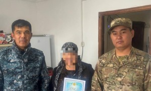 Қарттар күні сотталушы анасымен кездесті