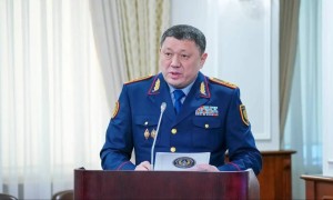 Ішкі істер министрі депутаттарға: Көңіл көтеру орындарына өздеріңіз де баратын шығарсыздар...
