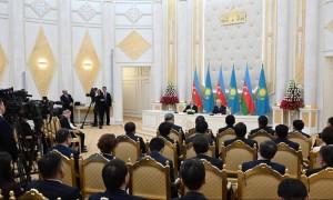 Қазақстан мен Әзербайжан президенттері брифинг өткізді
