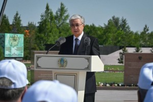 Жұртымыз алапат аштықтан қынадай қырылды, көп адам жан  сауғалап, шетел асып кетуге мәжбүр болды – Тоқаев