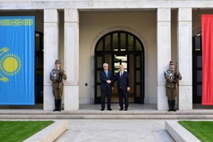 Мемлекет басшысы Мажарстан Премьер-министрімен келіссөз жүргізді