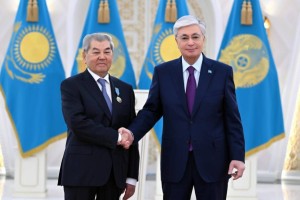 Мемлекетшіл болмысыңыз жастарға үлгі – Президент