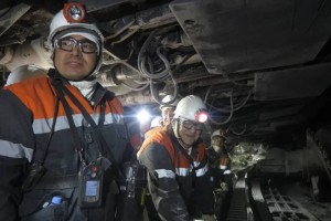 Министр «Саран» шахтасына түсіп, кеншілердің еңбек жағдайымен танысты