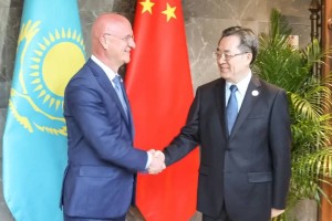 Роман Скляр Боао Азиялық форумына қатысты