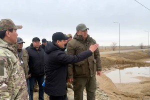 Қанат Бозымбаев Ақтөбе облысында су тасқыны кезеңінің өтуін тексерді