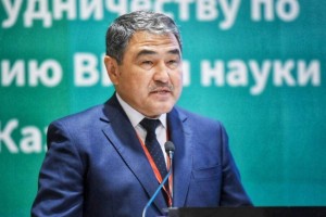 Нұржігітов Қарашөкеевті сынаған постқа неге лайк басқанын түсіндірді (ВИДЕО)