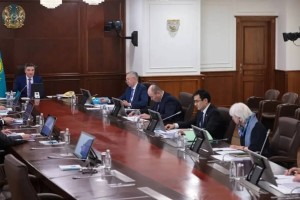 Олжас Бектенов «Бәйтерек» холдингі директорлар кеңесінің отырысын өткізді