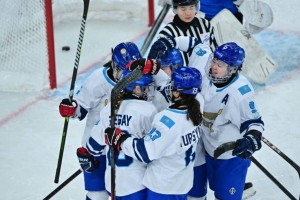 Шайбалы хоккейден Қазақстан әйелдер құрамасы күміс медаль жеңіп алды