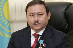 «Ресеймен байланысты үзбеу керек». Талғат Мұсабаев қазақ ұлтшылдарына шүйлікті