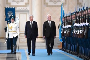 Ақордада Армения Президенті Ваагн Хачатурянды салтанатты қарсы алу рәсімі өтті
