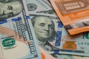 Доллар мен рубльдің бүгінгі бағамы қандай