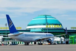 Астана әуежайының төбесінен су сорғалады (ВИДЕО)