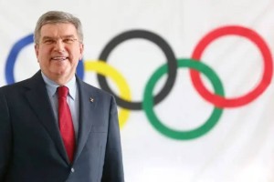 Томас Бах Геннадий Головкинді жаңа қызметімен құттықтады