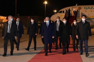 Президент Қасым-Жомарт Тоқаев Бейжіңге ұшып келді