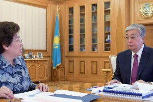 Президент мектеп мұғалімдерін артық есеп беруден арылтуды талап етті