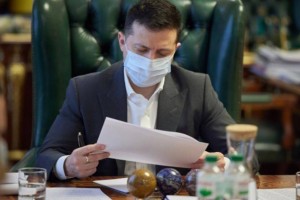 Украина президенті жаппай мобилизациялау туралы жарлыққа қол қойды