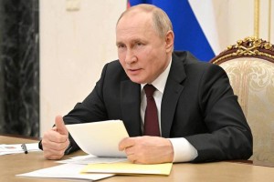 Путин Донбаста арнайы әскери операция өтетінін жариялады