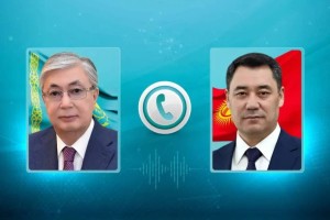 Мемлекет басшысы Садыр Жапаровпен телефон арқылы сөйлесті