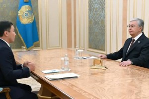 Президент Артаевтың сұхбатынан кейін Головкинді қабылдады