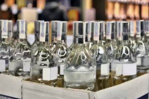 Қызылорда облысында заңсыз алкоголь өнімдерін сақтаған екі адам қолға түсті