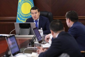 Үкіметте құзырлы министрлік өкілдерімен бірге суға қатысты қалыптасқан жағдай талқыланды