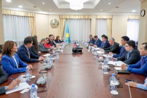 Серік Жұманғарин АҚШ сауда палатасымен және ірі америкалық компания өкілдерімен кездесті