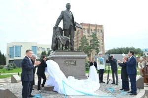 Қостанайда Міржақып Дулатұлының ескерткіші ашылды