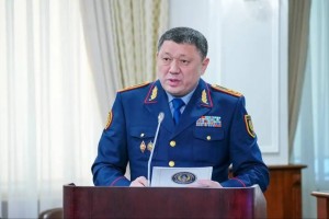 Ішкі істер министрі депутаттарға: Көңіл көтеру орындарына өздеріңіз де баратын шығарсыздар...