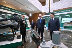 Мемлекет басшысы ауыл шаруашылығындағы цифрлық шешімдер көрмесін аралап көрді
