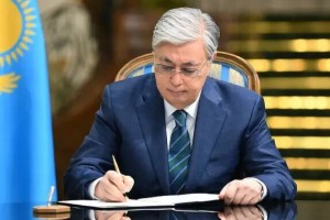 Президент цифрландырудың кейбір мәселелері туралы Жарлыққа қол қойды