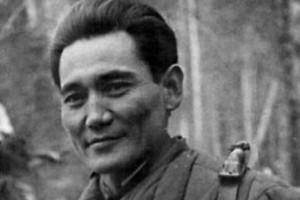 Бауыржан Момышұлына 10 сұрақ