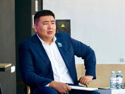 ПРЕЗИДЕНТТІҢ ЖҰМЫСЫНДА ҚАТЕЛІК БОЛУЫ МҮМКІН ЕМЕС – ЕЛНҰР БЕЙСЕНБАЕВ (ВИДЕО)