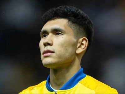 “Zigi-Zagi” компаниясы Темірлан Анарбековке көлік сыйлады (ВИДЕО)