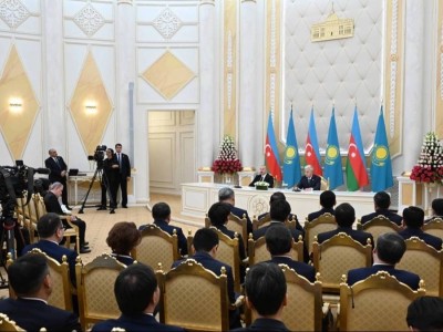 Қазақстан мен Әзербайжан президенттері брифинг өткізді