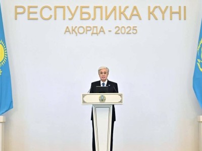 Қасым-Жомарт Тоқаев Қазақстан халқын Республика күнімен құттықтады