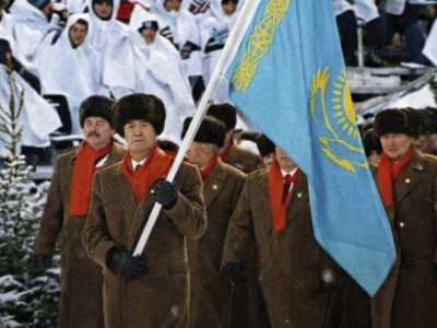 Қысқы Олимпия ойындарында ту ұстап шыққан қазақ спортшылары