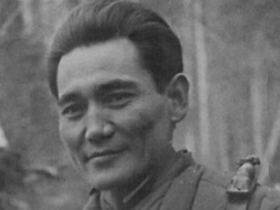 Отаншылдық өз үйіңнен басталады — Бауыржан Момышұлы