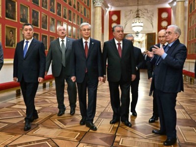 ТМД мемлекеттер басшылары Эрмитажды аралап көрді