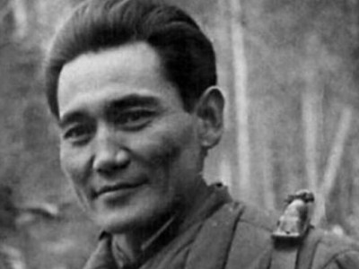 Бауыржан Момышұлына 10 сұрақ