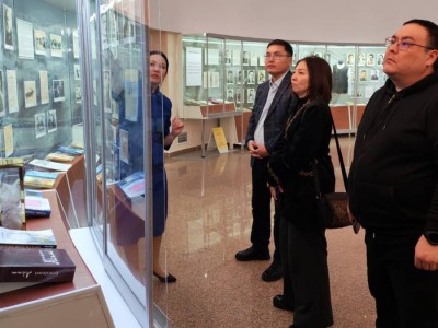 100 мыңға жуық қазақ тұратын Омбыда «Қазақ мәдениет орталығы» ауадай қажет