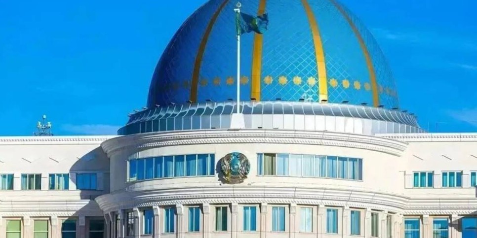 Президент жазушы Әкім Таразидің дүниеден өтуіне байланысты көңіл айтты