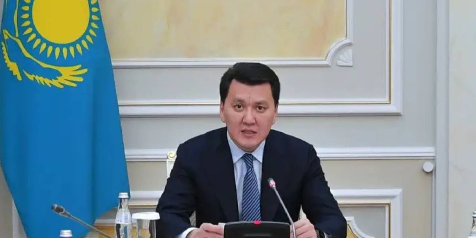 Мемлекеттік кеңесші сыбайлас жемқорлықпен күрес жөніндегі комиссияның отырысын өткізді