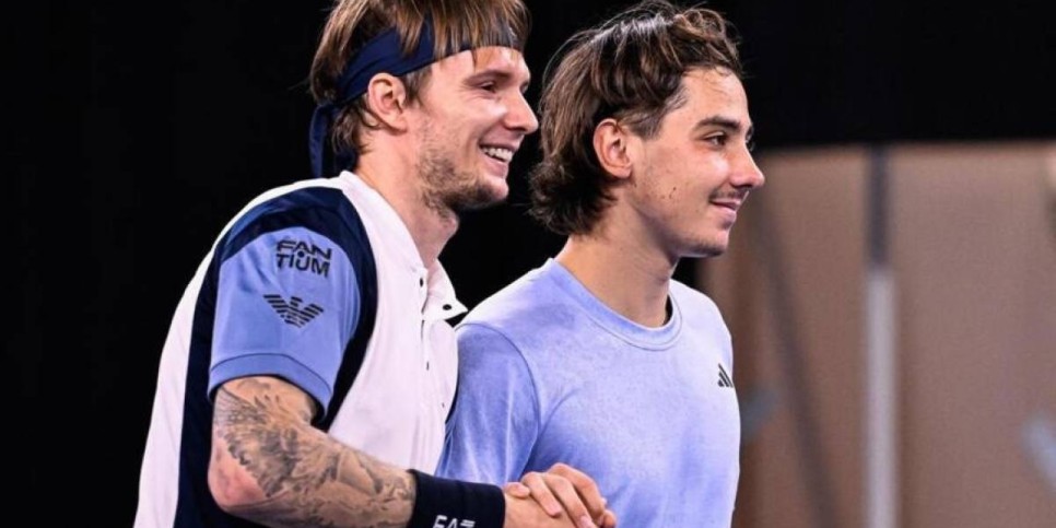 Үш теннисші Australian Open 2025 турниріне қатысады