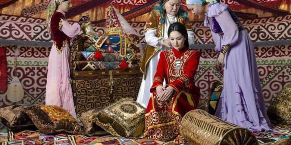 Қазақтың салт-дәстүрі діннен де мықты – Этнограф