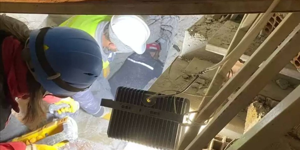 Түркиядағы зілзаладан 95 сағат өткеннен кейін 7 жасар қыз құтқарылды