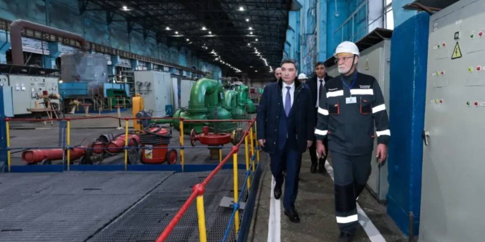 Олжас Бектенов Рудныйдағы жылу беру маусымы барысымен және қара металлургияның дамуымен танысты