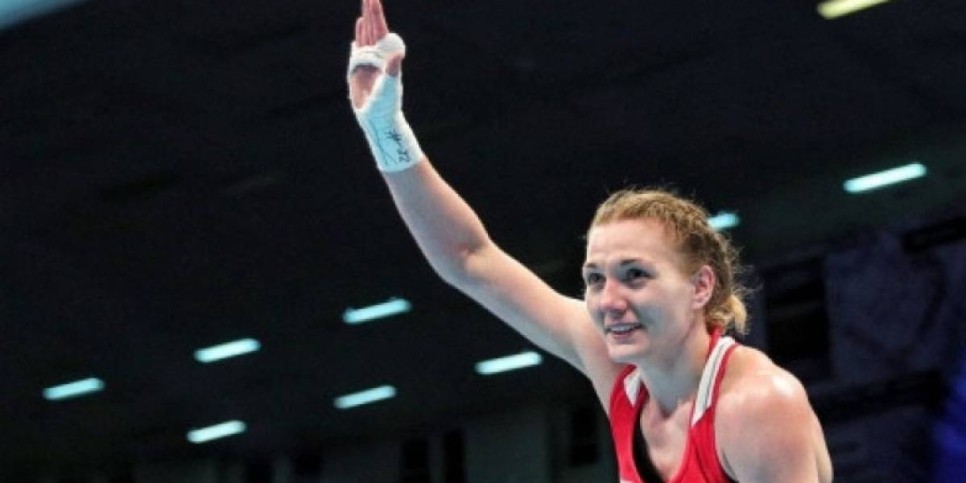Валентина Хальзова бокстан әлем чемпионатында бірінші қарсыласын жеңді